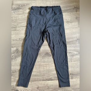 Scallop Waist Line Legging 🖤